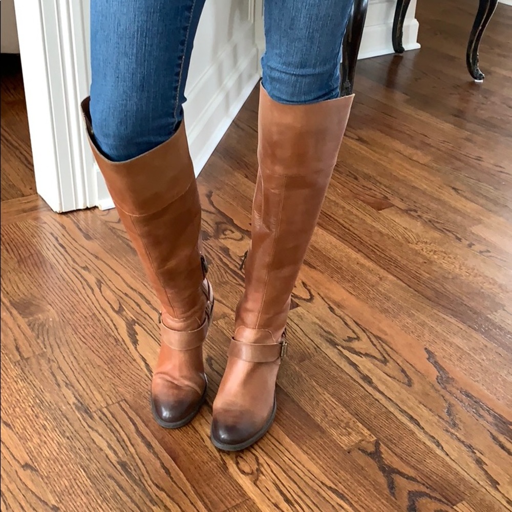 Vince Camuto knee high leather Bethany boots sz 7